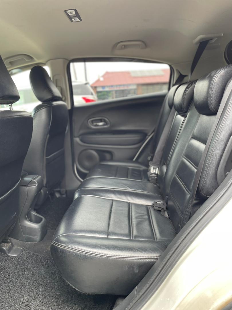 Honda Vezel Interior